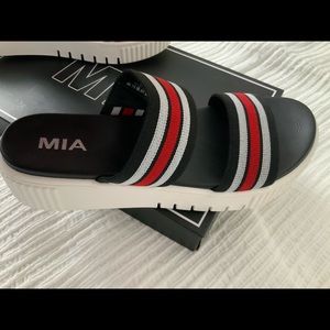 Striped flat form sandals